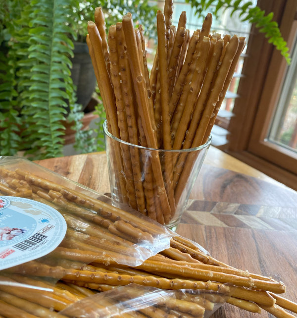 Stick Spelt (Oberkulmer) Pretzels "Hildegarda" with sesame seeds 300 g. (10.6 oz.)