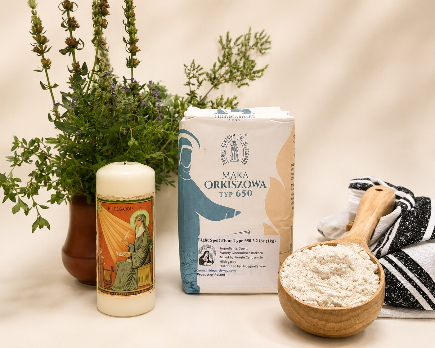 Light spelt flour type 650 „Hildegarda” - 1 kg (2.2 lbs)
