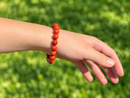 Red Jasper 8 mm Round Bead Bracelet – Comfort, Strength & Inner Peace